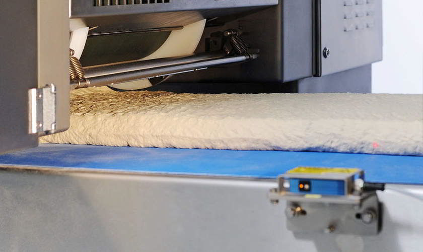 2-Lam300-dough-sheeter